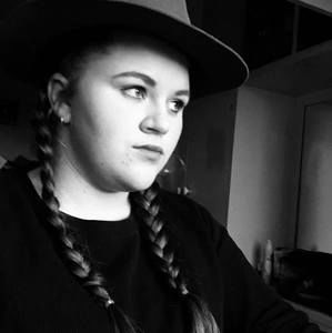 Meet your Posher, Sally